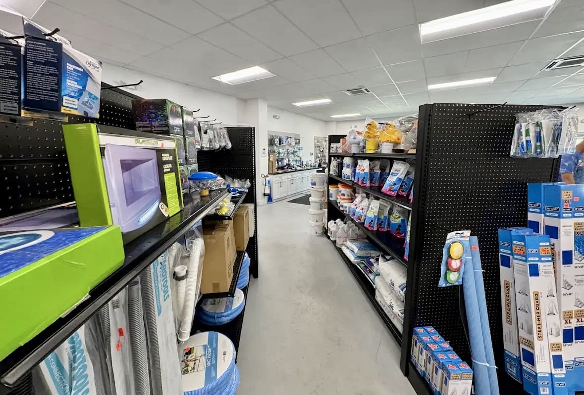 Inside Mr. Pool of Pasco